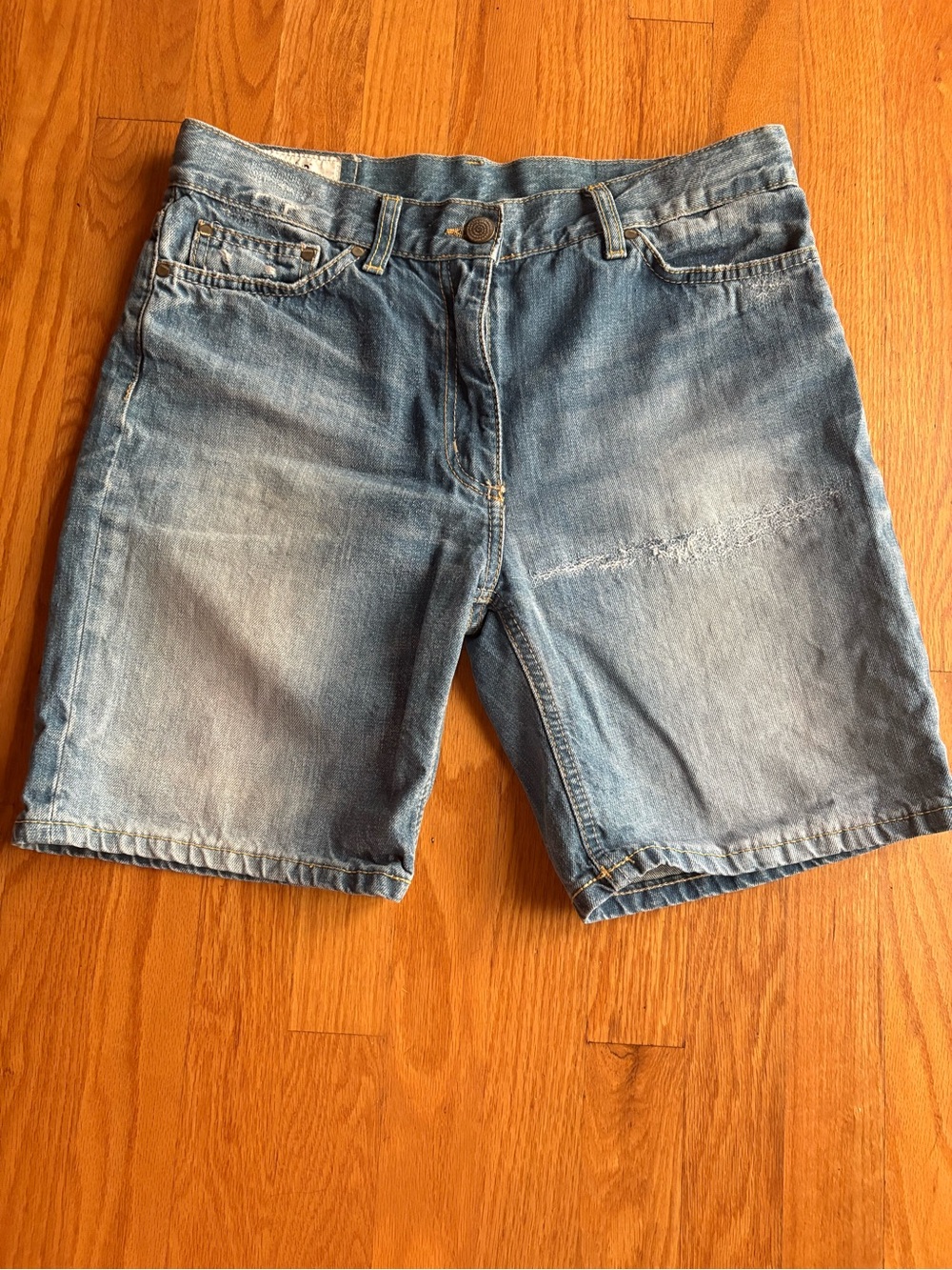 Dondup women’s Holly Denium Shorts in size 27